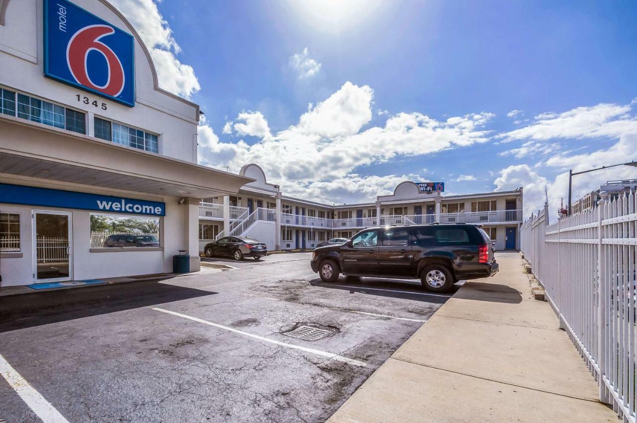 Motel 6-Washington, Dc - Convention Center Exteriör bild